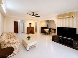 Blk 230F Tampines Street 24 (Tampines), HDB Executive #624050971